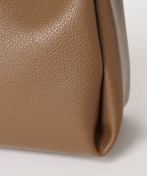 LOWRYS FARM（ローリーズファーム）の「タックスクエアショルダーＢＡＧ 656238（ショルダーバッグ・レディース・ブラック/アイボリー/ブラウン・FREE）」の13枚目の写真