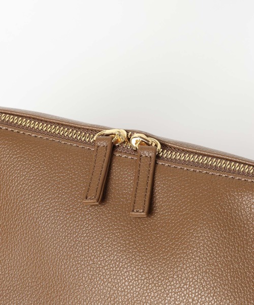 LOWRYS FARM（ローリーズファーム）の「タックスクエアショルダーＢＡＧ 656238（ショルダーバッグ・レディース・ブラック/アイボリー/ブラウン・FREE）」の17枚目の写真