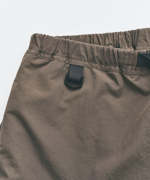 Gramicci(グラミチ)の「Gramicci / グラミチ for 417 ナイロンショートパンツ(カーゴパンツ・メンズ・アイボリー/ブラック/チャコールグレー/オレンジ/ネイビー・LARGE/MEDIUM/X-LARGE)」の21枚目の写真