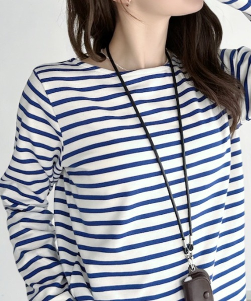 umune(ウムネ)の「ボーダーロンT 長袖 ボートネック カットソー Tシャツ トップス 定番 フレンチカジュアル コットンライク ゆったり スタンダード 秋冬(Tシャツ/カットソー・レディース・ホワイト×ブラック/ホワイト×ブルー/ホワイト×ネイビー・FREE)」の9枚目の写真