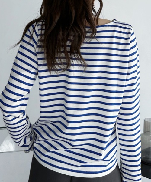 umune(ウムネ)の「ボーダーロンT 長袖 ボートネック カットソー Tシャツ トップス 定番 フレンチカジュアル コットンライク ゆったり スタンダード 秋冬(Tシャツ/カットソー・レディース・ホワイト×ブラック/ホワイト×ブルー/ホワイト×ネイビー・FREE)」の10枚目の写真