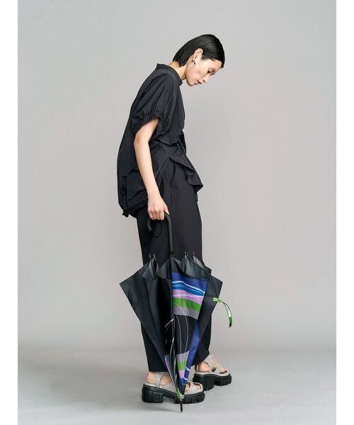 UN3D.（アンスリード）の「STRATUM PRINT UMBRELLA / ストレイタムプリントアンブレラ（長傘・レディース・ホワイト/ブラック・FREE）」の6枚目の写真