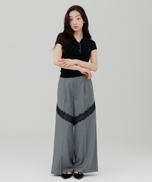 SENEE(セニー)の「double collar sheer polo knit(ダブルカラーシアーポロニット)(ニット/セーター・レディース・ブラック/アイボリー・FREE)」の5枚目の写真