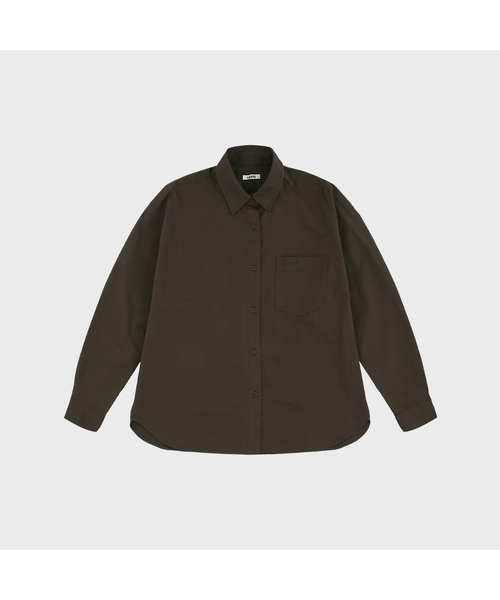 LAZYZ（レイジジ）の「ルーズフィットクラシック無地シャツ（4色展開）（シャツ/ブラウス・レディース・ホワイト/ネイビー/ブラウン/スカイブルー・F）」の2枚目の写真