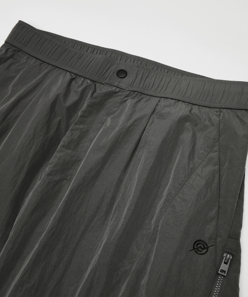 KALAPATTHAR(カラパタール)の「Light Weight Holographic String Cargo Pants - GRAY(スウェットパンツ・メンズ・その他・MEDIUM/LARGE/X-LARGE)」の3枚目の写真