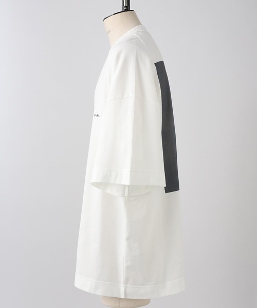 SHINYAKOZUKA(シンヤコヅカ)の「issue8(ISSUE8)(Tシャツ/カットソー・メンズ・ブラック/ホワイト・MEDIUM/SMALL)」の4枚目の写真