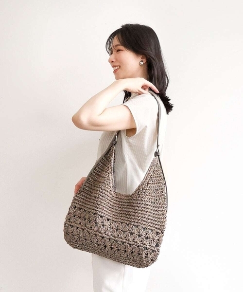 MK MICHEL KLEIN(エムケーミッシェルクラン)の「ワンハンドルメッシュペーパーバッグ(かごバッグ・レディース・ベージュ/グレー・00)」の1枚目の写真
