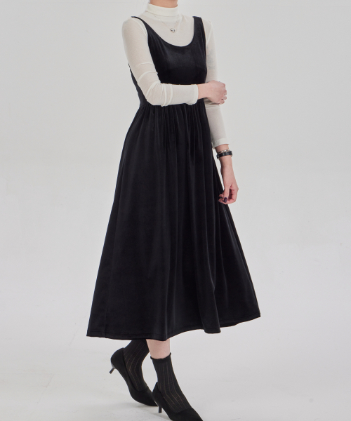 MAIA（マイア）の「ベルベットフラワーワンピース-ブラック（テンセルTシャツセット）（ワンピース・レディース・その他・MEDIUM/LARGE）」の5枚目の写真