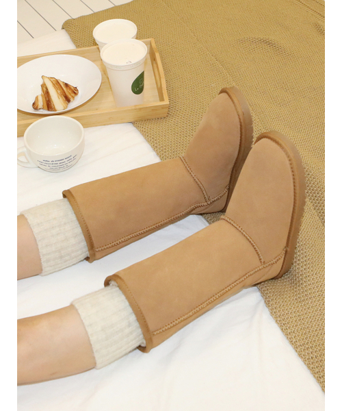 APTO(アプト)の「チャコロング チャコ 牛革 ロング アグ AHFU003(ブーツ・レディース・キャメル・SMALL/MEDIUM/LARGE)」の2枚目の写真