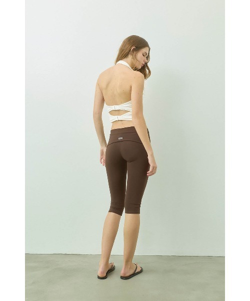 ALEXIA STAM（アリシアスタン）の「Capri Leggings/ カプリレギンス（Tシャツ/カットソー・レディース・グレイッシュベージュ/ブラック/ブラウン・L/M/S）」の18枚目の写真