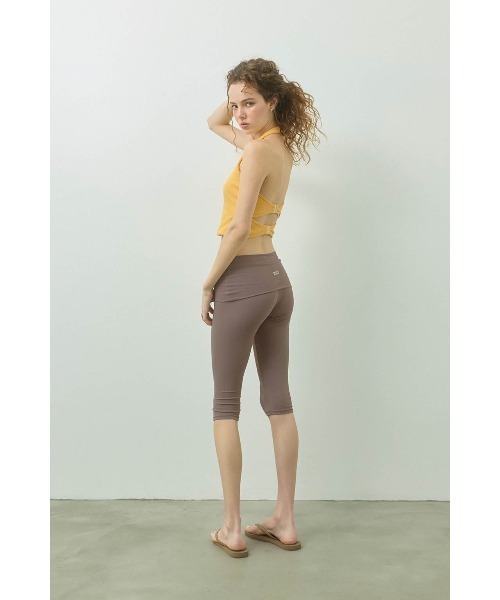 ALEXIA STAM（アリシアスタン）の「Capri Leggings/ カプリレギンス（Tシャツ/カットソー・レディース・グレイッシュベージュ/ブラック/ブラウン・L/M/S）」の21枚目の写真