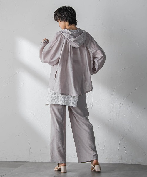 MAYSON GREY(メイソングレイ)の「【40周年限定】シアースラブドロストフーディブルゾン(ブルゾン・レディース・ライトグレー/オフホワイト/ブルー・M)」の6枚目の写真