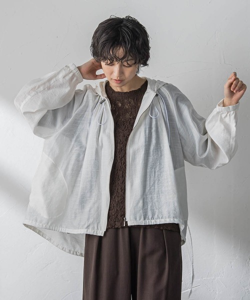 MAYSON GREY(メイソングレイ)の「【40周年限定】シアースラブドロストフーディブルゾン(ブルゾン・レディース・ライトグレー/オフホワイト/ブルー・M)」の8枚目の写真
