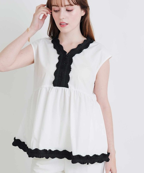 PICCIN PERLA(ピッチンペルラ)の「タックプリーツペプラムブラウス(シャツ/ブラウス・レディース・ブラック/オフホワイト・M)」の2枚目の写真