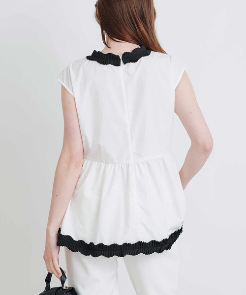PICCIN PERLA(ピッチンペルラ)の「タックプリーツペプラムブラウス(シャツ/ブラウス・レディース・ブラック/オフホワイト・M)」の9枚目の写真