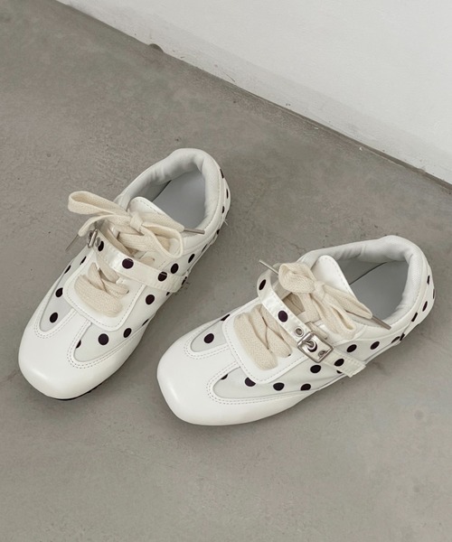 Shoes in Closet（シューズインクローゼット）の「超軽量 ドット柄 フラット スニーカー 481（スニーカー・レディース・ホワイト/ブラック・M/LL/L/S）」の7枚目の写真