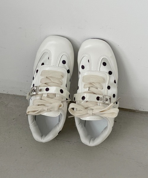 Shoes in Closet（シューズインクローゼット）の「超軽量 ドット柄 フラット スニーカー 481（スニーカー・レディース・ホワイト/ブラック・M/LL/L/S）」の8枚目の写真
