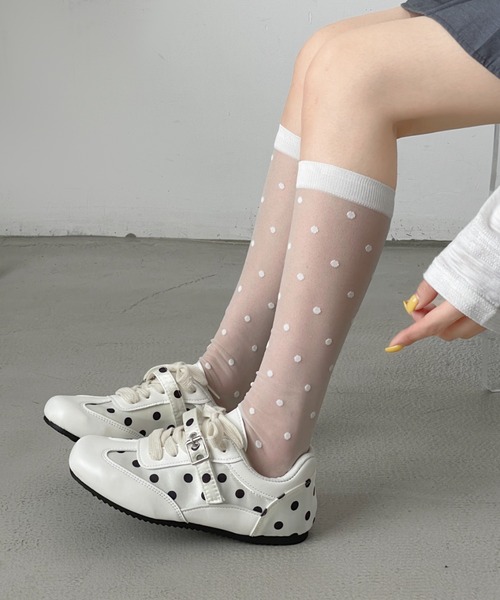 Shoes in Closet（シューズインクローゼット）の「超軽量 ドット柄 フラット スニーカー 481（スニーカー・レディース・ホワイト/ブラック・M/LL/L/S）」の3枚目の写真