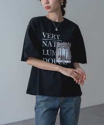 【ANNA LUNA】レース袖 で華やぐ 大人の ロゴTシャツ