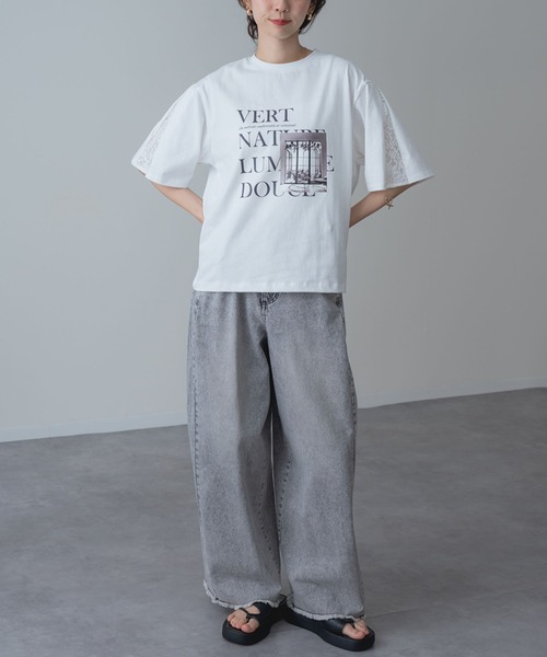 ANNA LUNA(アンナルナ)の「【ANNA LUNA】レース袖 で華やぐ 大人の ロゴTシャツ(Tシャツ/カットソー・レディース・オフホワイト/ブラック・MEDIUM)」の4枚目の写真