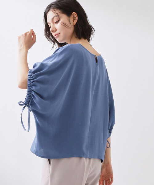 THE SHOP TK (ザ ショップ ティーケー )の「【ひんやり/防しわ/UV/吸水速乾】袖ドロストドルマントップス(シャツ/ブラウス・レディース・ナチュラル/ダークオレンジ/ブルー/ダークブラウン系8/スミクロ・12/13)」の18枚目の写真