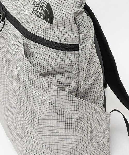THE NORTH FACE（ザノースフェイス）の「＜THE NORTH FACE＞ラフター バックパック SP リュック 13インチノートPC対応（バックパック/リュック・メンズ・ブラック/グレー系・FREE）」の12枚目の写真