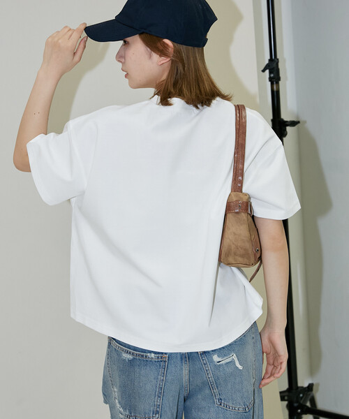 PUBLUX(パブリュクス)の「PUBLUX/パブリュクス <接触冷感>クール ポンチ ヘンリーネック Tシャツ 限定展開(Tシャツ/カットソー・レディース・チャコールグレー/グレー/オフホワイト/ベージュ・フリ-)」の13枚目の写真
