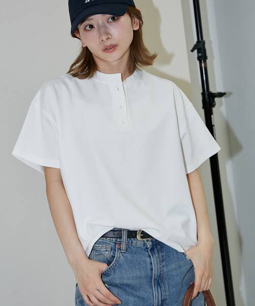 PUBLUX(パブリュクス)の「PUBLUX/パブリュクス <接触冷感>クール ポンチ ヘンリーネック Tシャツ 限定展開(Tシャツ/カットソー・レディース・チャコールグレー/グレー/オフホワイト/ベージュ・フリ-)」の14枚目の写真