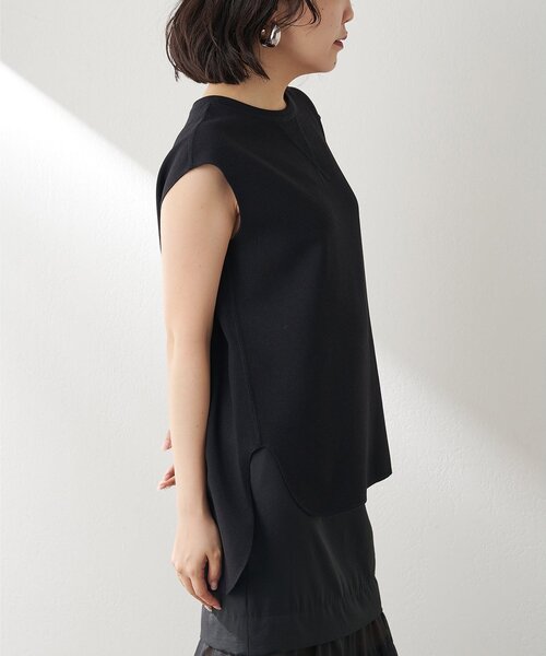 Whim Gazette（ウィムガゼット）の「Vガゼットノースリーブプルオーバー（シャツ/ブラウス・レディース・ブラック/オフホワイト・FREE）」の18枚目の写真