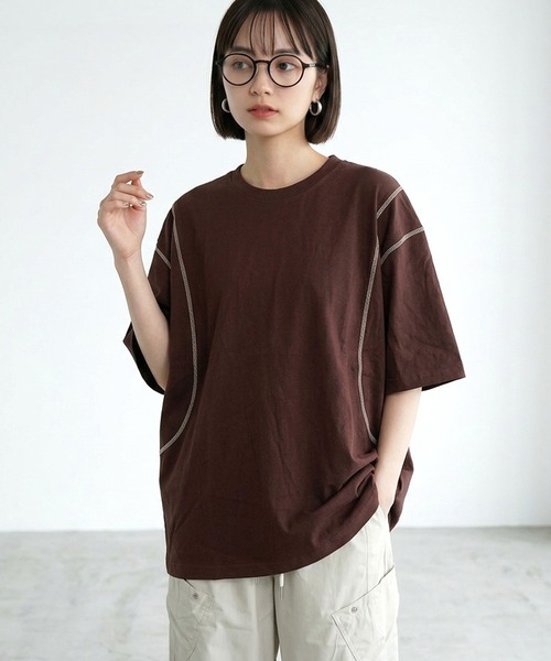 CRB(シーアールビー)の「ステッチ配色ビッグTシャツ(Tシャツ/カットソー・レディース・オートミール/ブラウン/ブラック・F)」の3枚目の写真