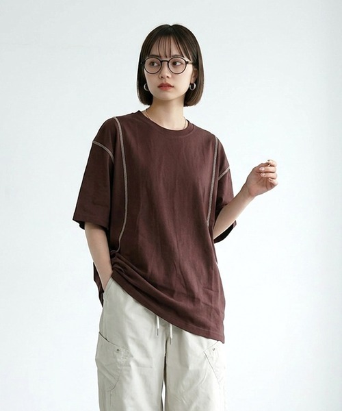 CRB(シーアールビー)の「ステッチ配色ビッグTシャツ(Tシャツ/カットソー・レディース・オートミール/ブラウン/ブラック・F)」の4枚目の写真