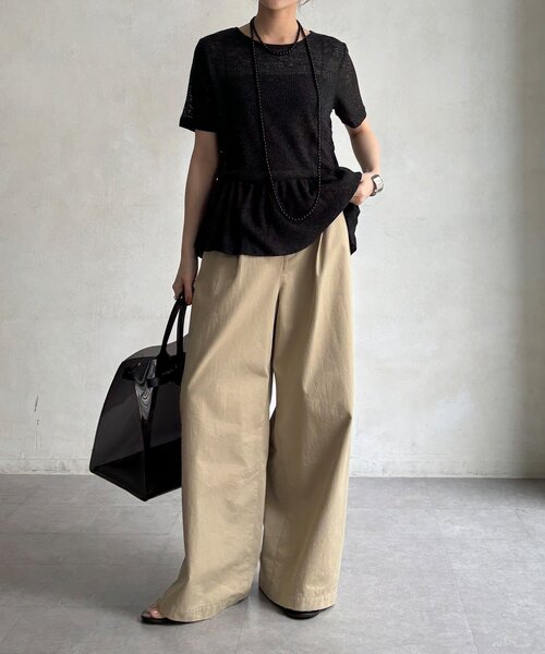 DouDou(ドゥドゥ)の「【WEB限定】リネン混シアーワッフル裾バルーンプルオーバー(Tシャツ/カットソー・レディース・グレイッシュベージュ/ブラック/チャコールグレー・FREE)」の4枚目の写真