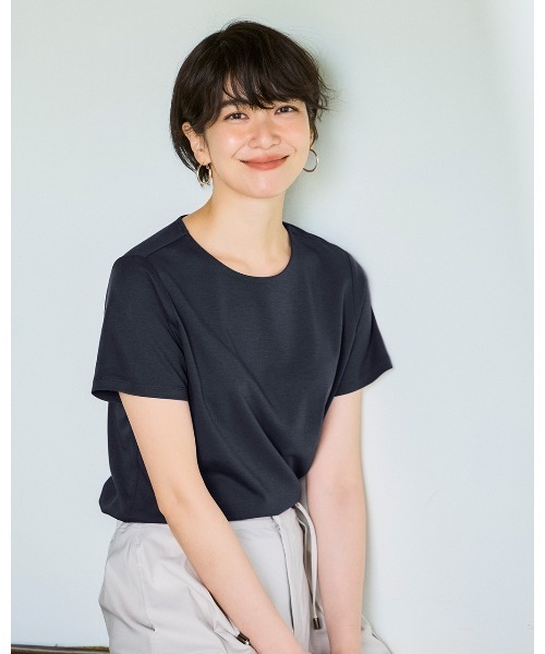 DoCLASSE（ ドゥクラッセ）の「【クルーネック・半袖／スーピマ・DoT】（Tシャツ/カットソー・レディース・グリーン/ブラック/ライトグレー/ホワイト・M/L）」の16枚目の写真