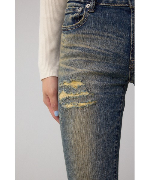 AZUL by moussy(アズールバイマウジー)の「【身長/骨格別着用画像あり】AZUL DENIM リペアスキニーデニム ストレッチ 履き心地抜群 美脚 足長 細見え ダメージ(デニムパンツ・レディース・ブラック/ダークブルー/ブルー・MEDIUM/LARGE/SMALL/X-SMALL/XX-SMALL/X-LARGE)」の22枚目の写真