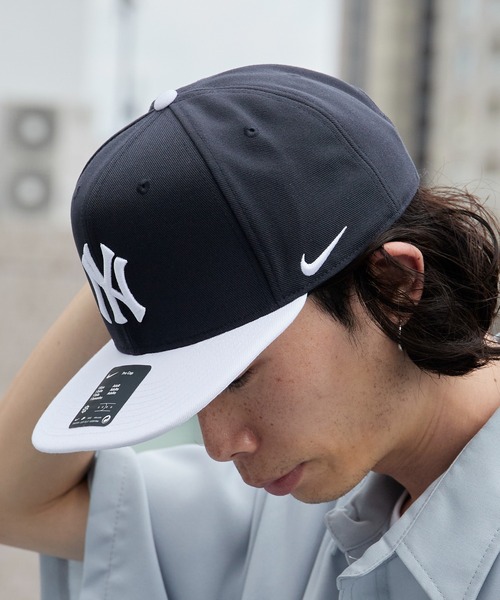 NIKE(ナイキ)の「NIKE/ナイキ DRI-FIT PRO CAP フラットバイザー ブランドロゴ 6Pパネル ベースボールキャップ メンズ 2026年夏(キャップ・メンズ・ブラウン/ブラック×ホワイト/ロイヤルブルー/ネイビー×ホワイト・M/L)」の15枚目の写真
