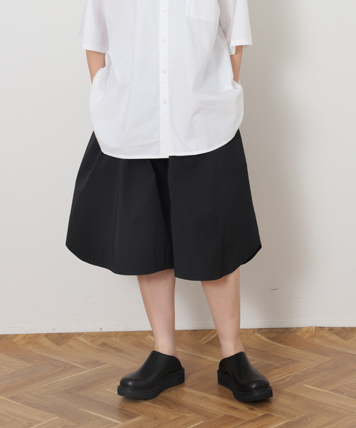 JOURNAL STANDARD LUXE（ジャーナルスタンダード　ラックス）の「《追加》TCメモリーギャザーハーフパンツ（その他パンツ・レディース・ブラック・FREE）」の17枚目の写真