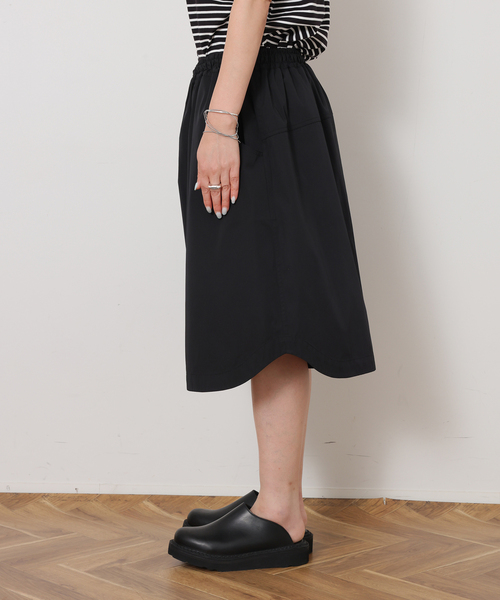 JOURNAL STANDARD LUXE（ジャーナルスタンダード　ラックス）の「《追加》TCメモリーギャザーハーフパンツ（その他パンツ・レディース・ブラック・FREE）」の13枚目の写真
