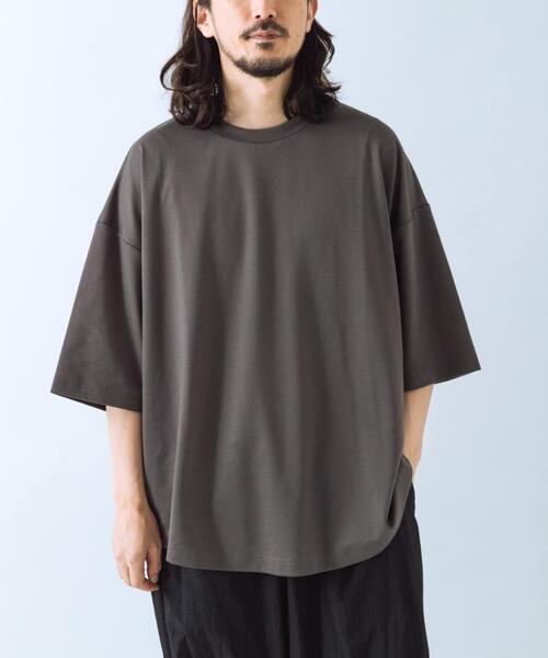ITEMS URBANRESEARCH(アイテムズ アーバンリサーチ)の「ワイドフィットショートスリーブポンチTシャツ(Tシャツ/カットソー・メンズ・ホワイト/ブラック/チャコールグレー・MEDIUM/LARGE)」の3枚目の写真