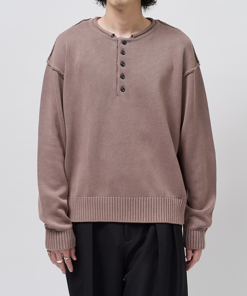 Lui's(ルイス)の「ストーンウォッシュヘンリーネックニット(ニット/セーター・メンズ・ブラック/ネイビー/グレー・M/S)」の5枚目の写真