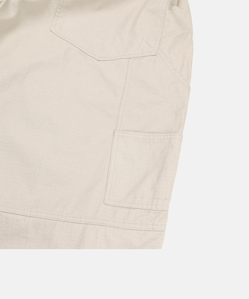 And Again（アンドアゲイン）の「Block Carpenter Pants（その他パンツ・レディース・アイボリー/ブラウン/カーキ/チャコールグレー/ブラック・FREE）」の16枚目の写真