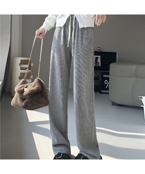 Carpe Diem(カルペディエム)の「裏起毛リブワイドパンツ(その他パンツ・レディース・グレー/ブラック/オフホワイト/グレイッシュベージュ・M/L)」の9枚目の写真