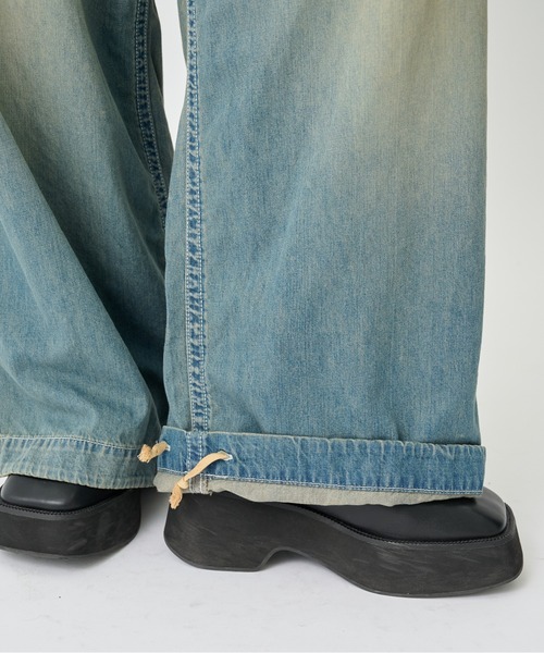 Maison MIHARA YASUHIRO(メゾンミハラヤスヒロ)の「【Maison MIHARA YASUHIRO/メゾンミハラヤスヒロ】Light Denim Wide Pants/ライトデニムワイドパンツ(デニムパンツ・レディース・ブラック/ダークインディゴブルー・38/36)」の19枚目の写真