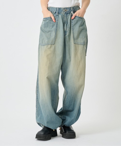 Maison MIHARA YASUHIRO(メゾンミハラヤスヒロ)の「【Maison MIHARA YASUHIRO/メゾンミハラヤスヒロ】Light Denim Wide Pants/ライトデニムワイドパンツ(デニムパンツ・レディース・ブラック/ダークインディゴブルー・38/36)」の10枚目の写真