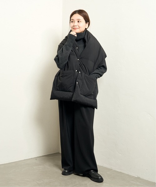 JOURNAL STANDARD(ジャーナルスタンダード)の「《WEB限定追加》ナイロンタフタダウンマフラー(マフラー・レディース・ベージュ/ブラック・FREE)」の21枚目の写真