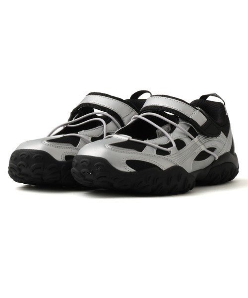 FILA(フィラ)の「FILA ECHAPPE VC V2 / フィラ エシャッペ VC V2(サンダル・レディース・シルバー・23.0cm/23.5cm/24.0cm/24.5cm/25.0cm)」の1枚目の写真