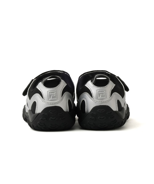 FILA(フィラ)の「FILA ECHAPPE VC V2 / フィラ エシャッペ VC V2(サンダル・レディース・シルバー・23.0cm/23.5cm/24.0cm/24.5cm/25.0cm)」の5枚目の写真