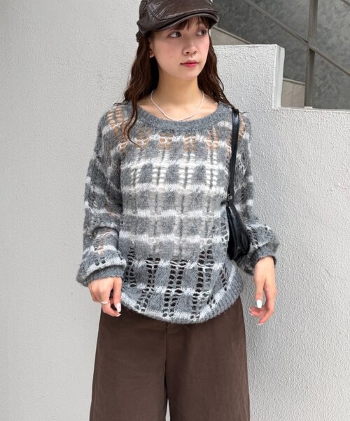 w closet(ダブルクローゼット)の「透かし編みボーダーニット(ニット/セーター・レディース・グレー/ブルー/レッド・FREE)」の10枚目の写真