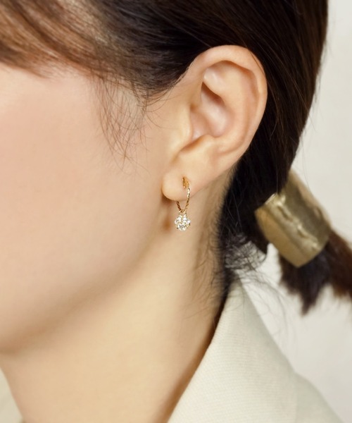 TAKE-UP(テイクアップ)の「【 Palette】K10 キュービックジルコニアチャーム(ピアス(両耳用)・レディース・イエローゴールド・FREE)」の3枚目の写真