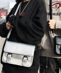 レザータッチフラップショルダーバッグ