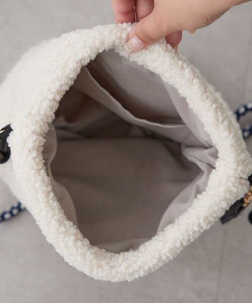 Remind me and forever(リマインドミーアンドフォーエバー)の「ボア刺繍コードショルダー(ショルダーバッグ・レディース・カーキ/ブラウン/グレー/アイボリー/ベージュ・FREE)」の9枚目の写真